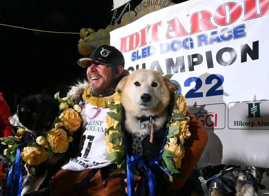 Brent Sass Wins 2022 Iditarod with Lead Dogs Slater and Morello