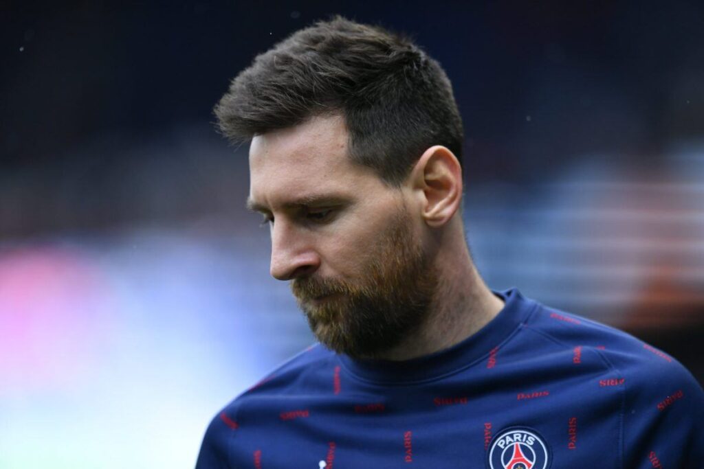 Is Messi on His Way Back to Barcelona after Being Booed by PSG Supporters? What do odds say