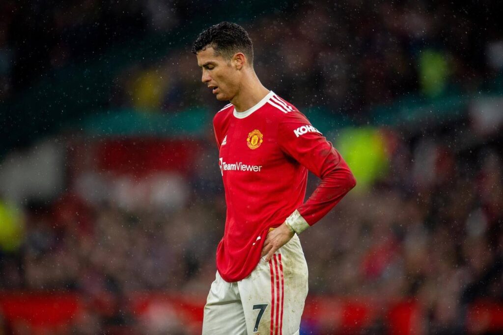 Ronaldo and Cavani Ruled Out of Manchester Derby Through Injury