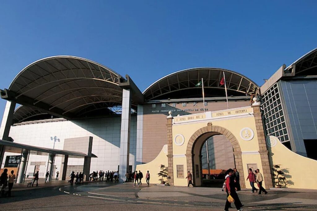 Macau Easing Testing Again for Zhuhai Entries as Labor Day Approaches