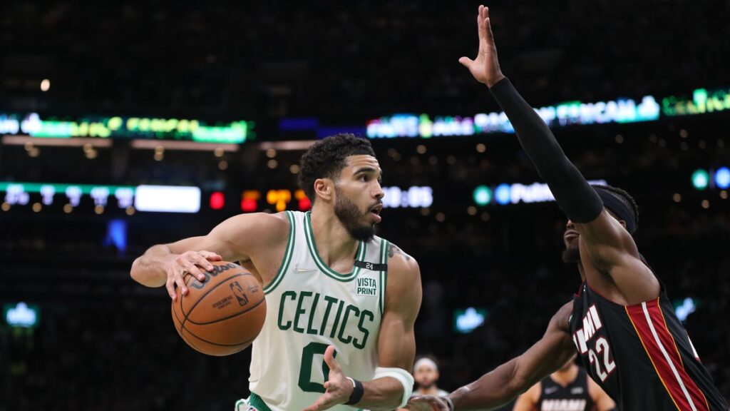 Boston Celtics Smoke Miami Heat in Game 4, Even Series at 2-2