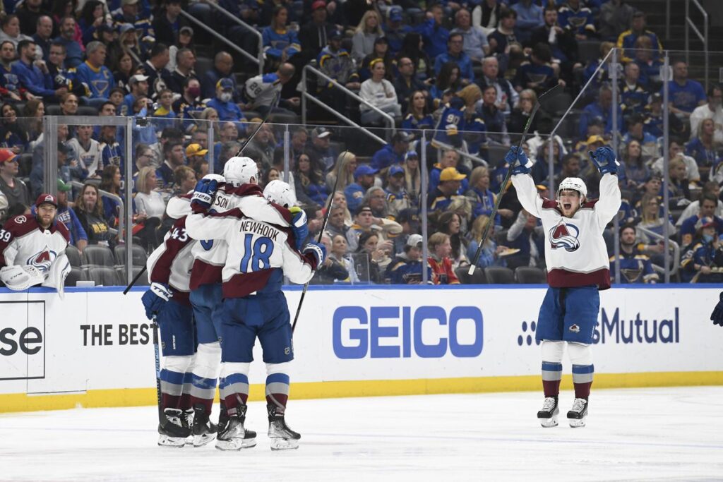 Colorado Avalanche Look to Close Out Blues at Home in Game 5