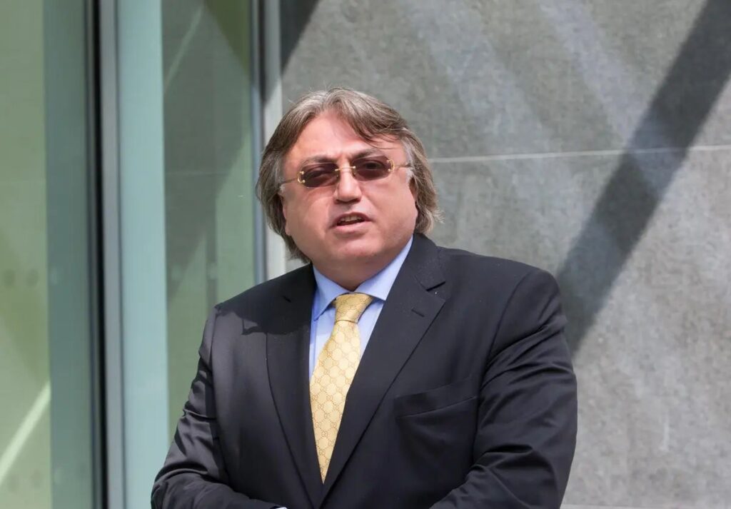 Spread-Betting Firm Accuses British Tycoon Robert Tchenguiz of Skipping Out on £6.5M Debt