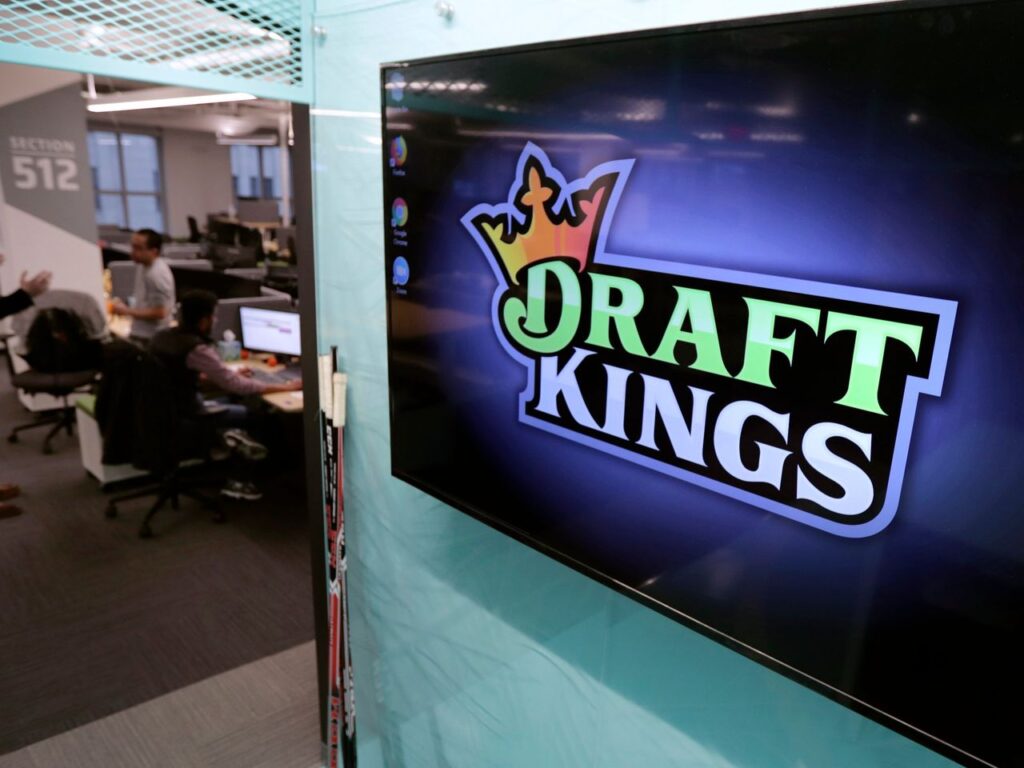 DraftKings Tumbles on Reports of Hacked Client Accounts