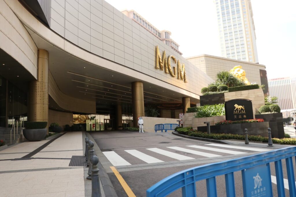 MGM Cotai on Lockdown After Table Game Dealer Tests Positive for COVID-19