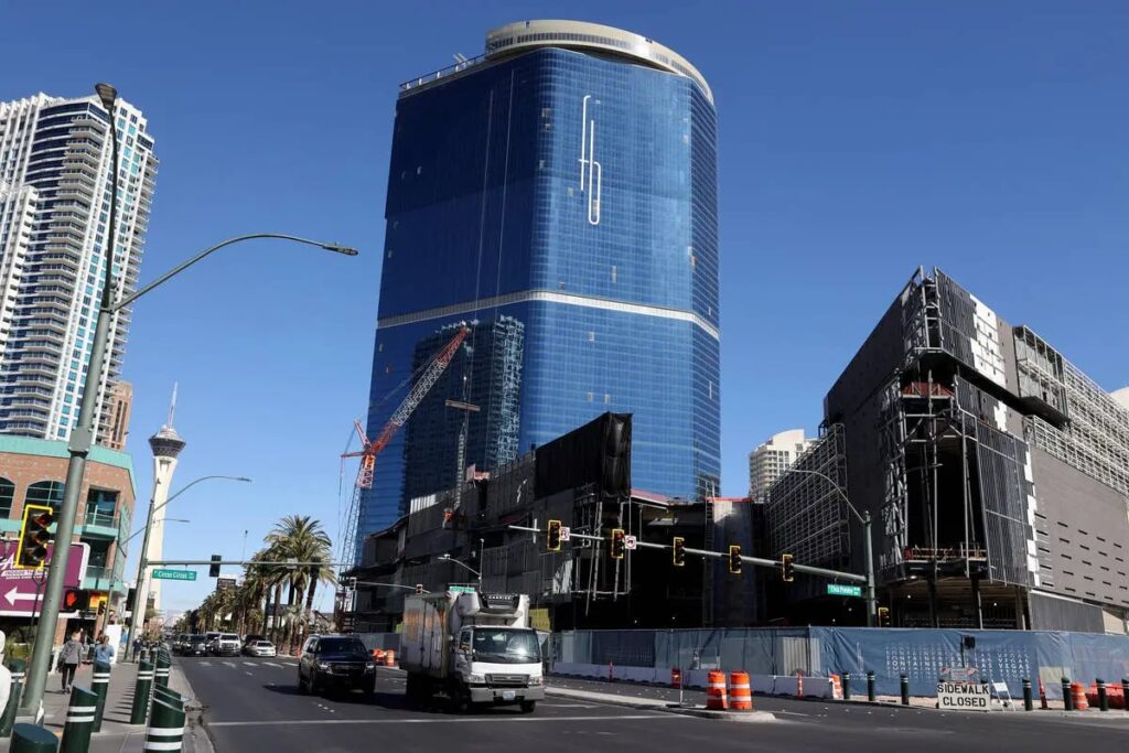 Fontainebleau Las Vegas Secures $2.2B in Financing to Complete Long-Delayed Casino